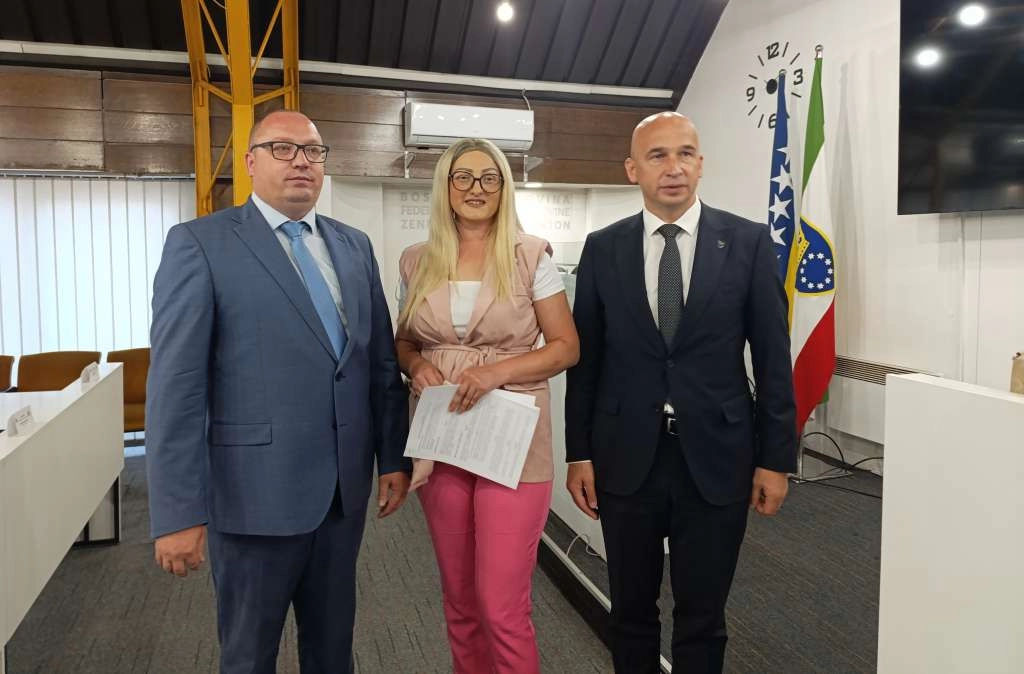 Potpisano 97 ugovora o dodjeli poticaja za samozapošljavanja branitelja u ZDŽ-u